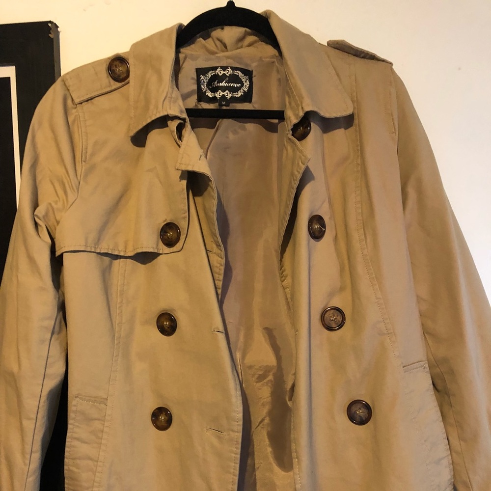 Trench coat beige